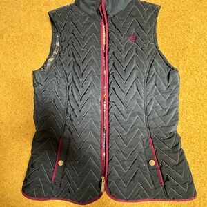 Ariat Black Quilted Vest with Chevron Pattern